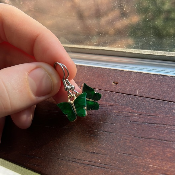 Dark green butterfly earrings - Picture 4 of 6